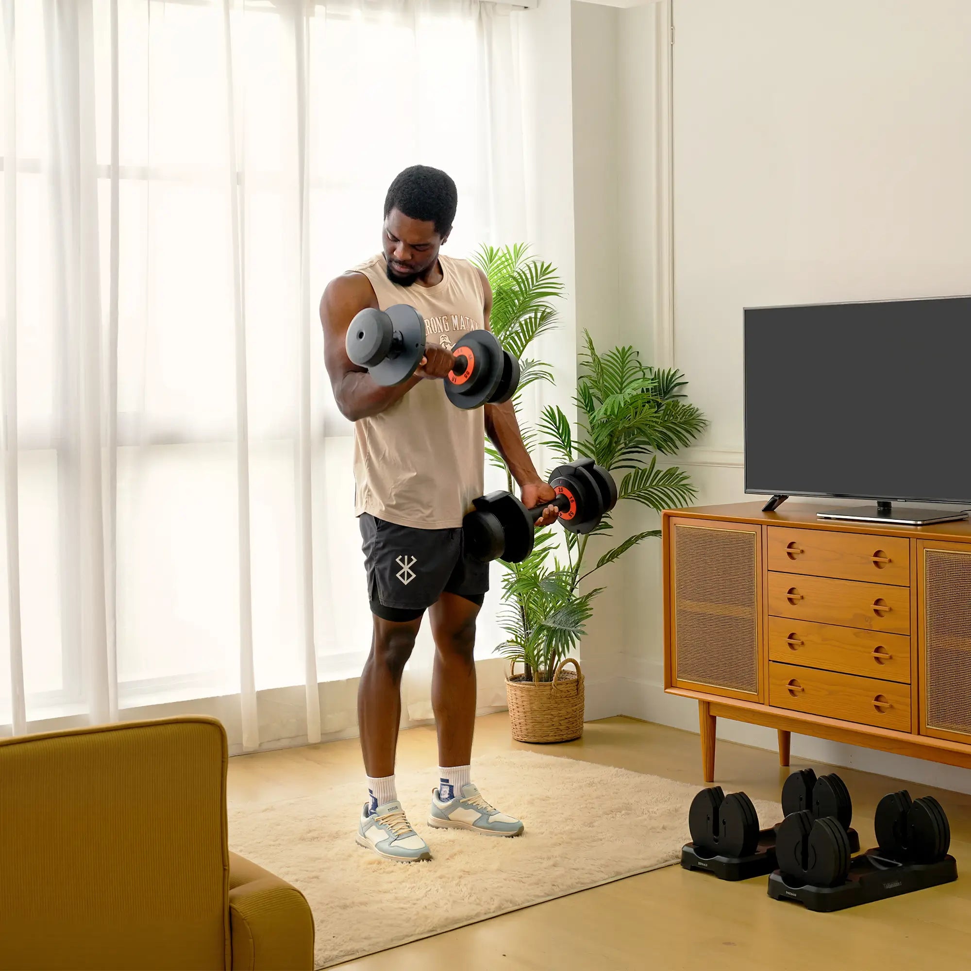 Tousains Adjustable Dumbbell MX55 fits well into small apartment