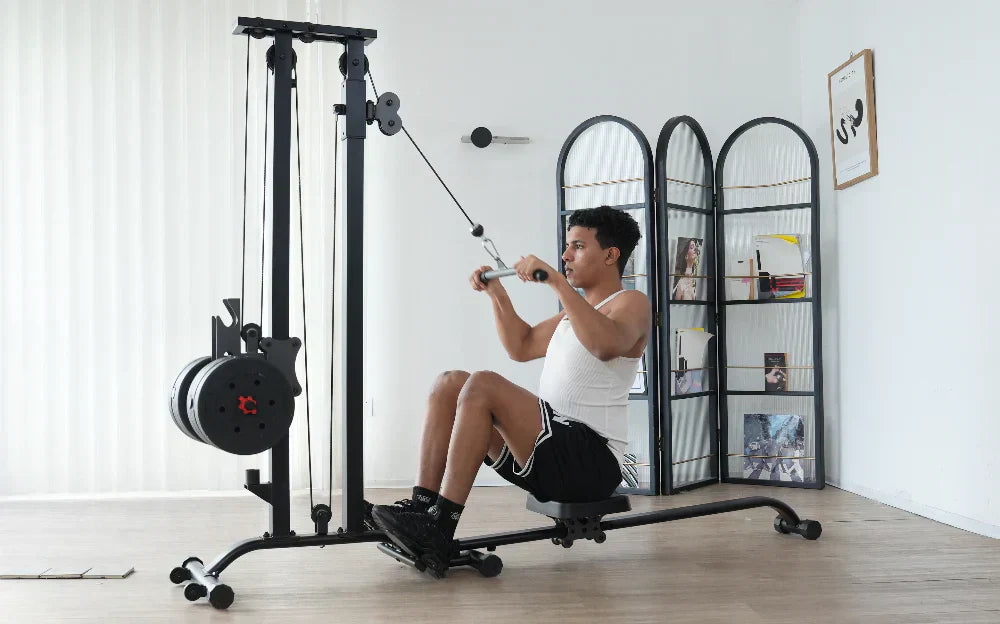How to Use a Lat Pulldown Machine Properly: A Complete Guide for Beginners
