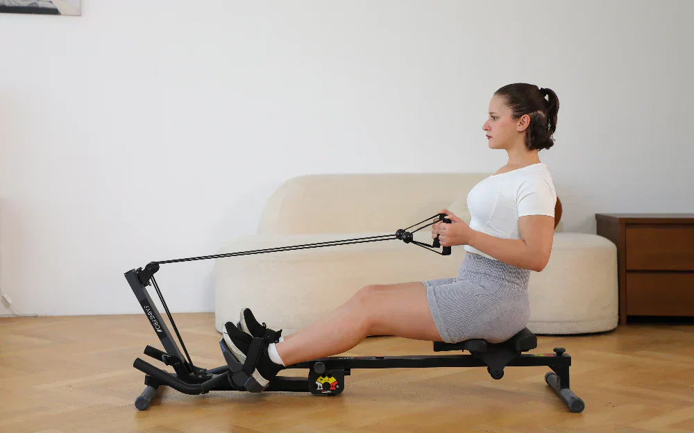 How to Use a Rowing Machine to Get a Great Workout?