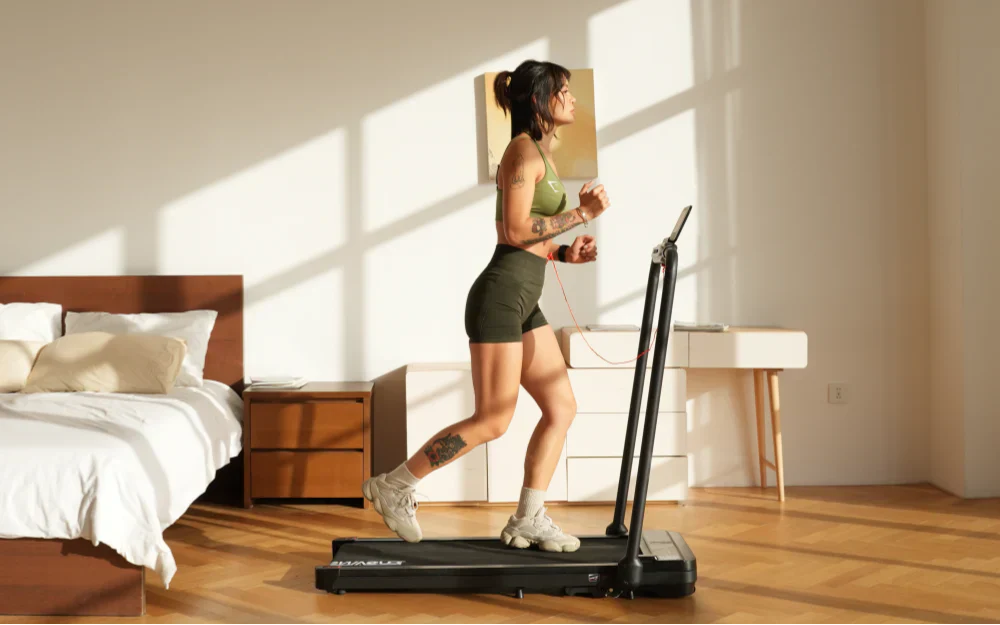 Is it Safe to Walk or Run on a Treadmill Barefoot? A Science-Based Guide