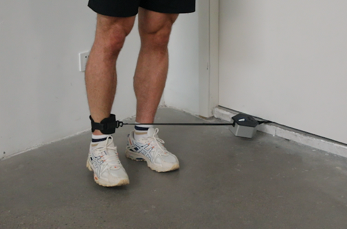Tone your leg muscles with Tousains Hivegym. 